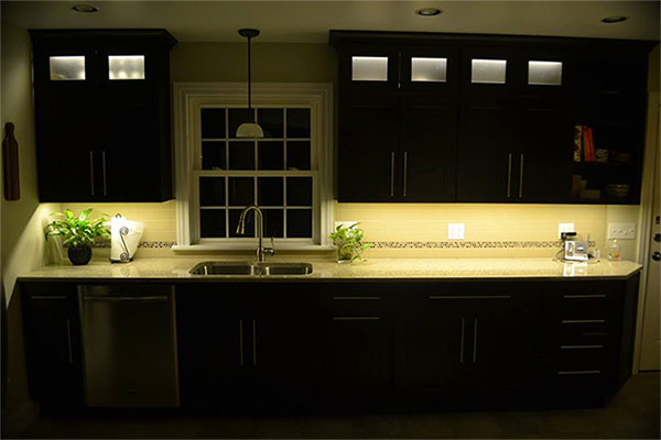 Kitchen Cabinet Lighting Using Warm White Led Strip Lights